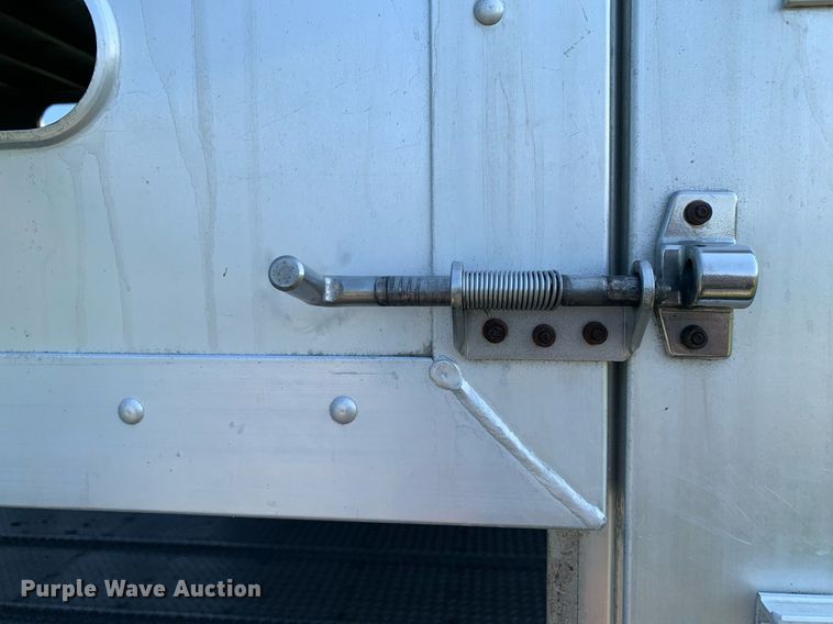 image for item LH9704 2003 Wilson PSDCL-402  livestock trailer