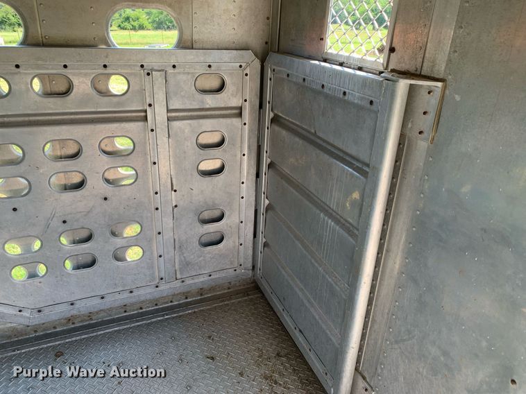image for item LH9704 2003 Wilson PSDCL-402  livestock trailer