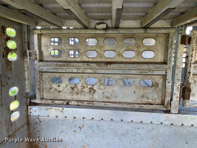 image for item LH9704 2003 Wilson PSDCL-402  livestock trailer