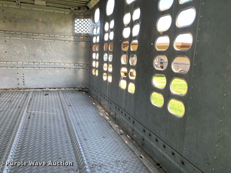 image for item LH9704 2003 Wilson PSDCL-402  livestock trailer