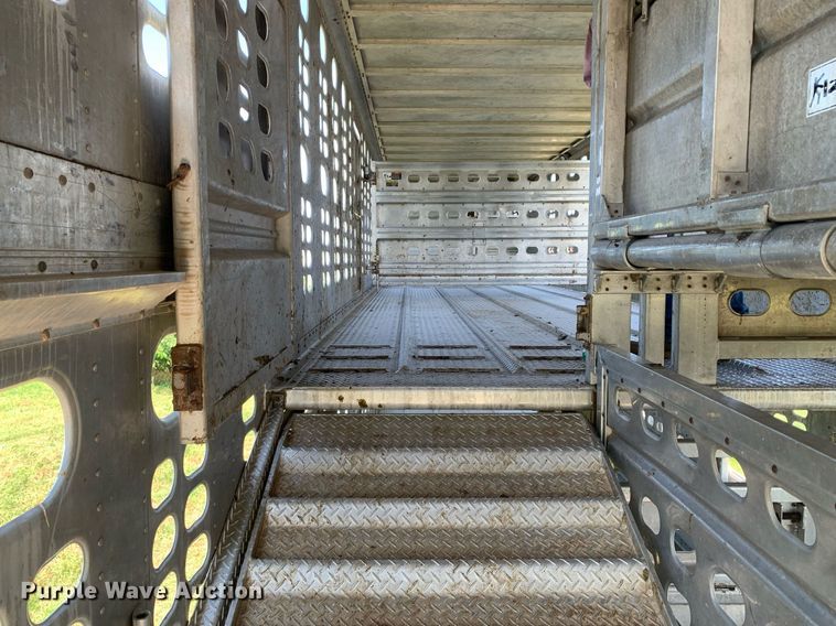 image for item LH9704 2003 Wilson PSDCL-402  livestock trailer
