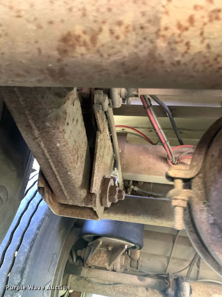 image for item LH9704 2003 Wilson PSDCL-402  livestock trailer