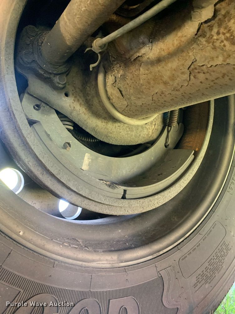 image for item LH9704 2003 Wilson PSDCL-402  livestock trailer