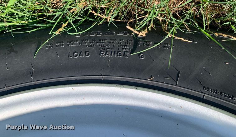 image for item LH9704 2003 Wilson PSDCL-402  livestock trailer