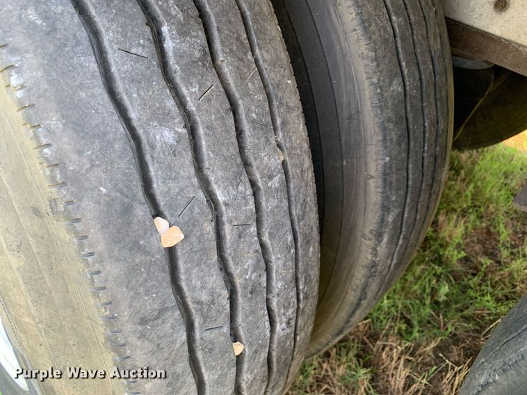 image for item LH9704 2003 Wilson PSDCL-402  livestock trailer