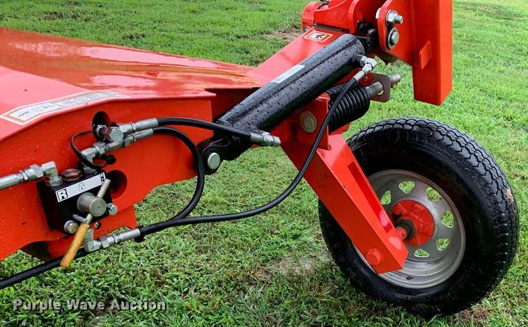 image for item LH9758 Kuhn SR112 GII  hay rake