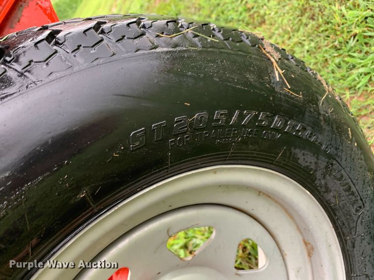 image for item LH9758 Kuhn SR112 GII  hay rake