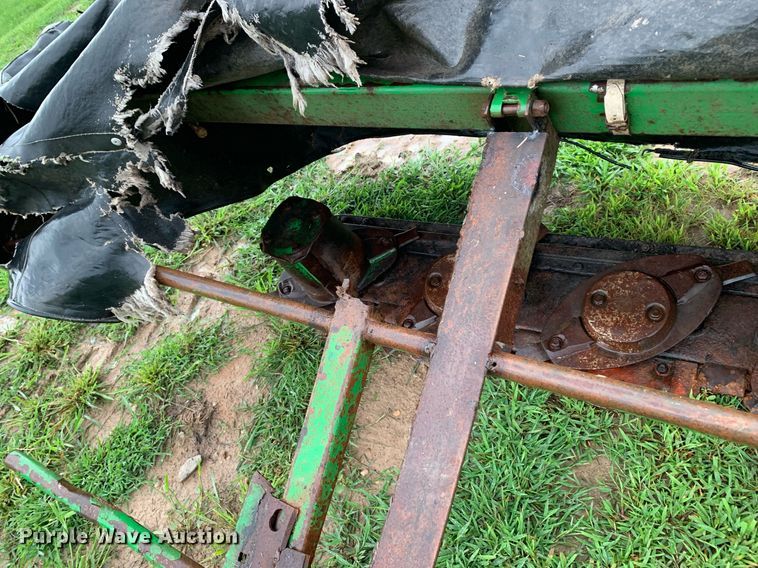 image for item LH9761 John Deere 275  disc mower