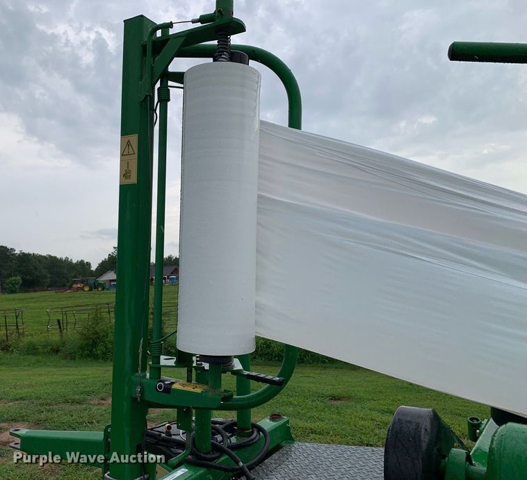 image for item LH9762 2016 McHale 991 BE  bale wrapper