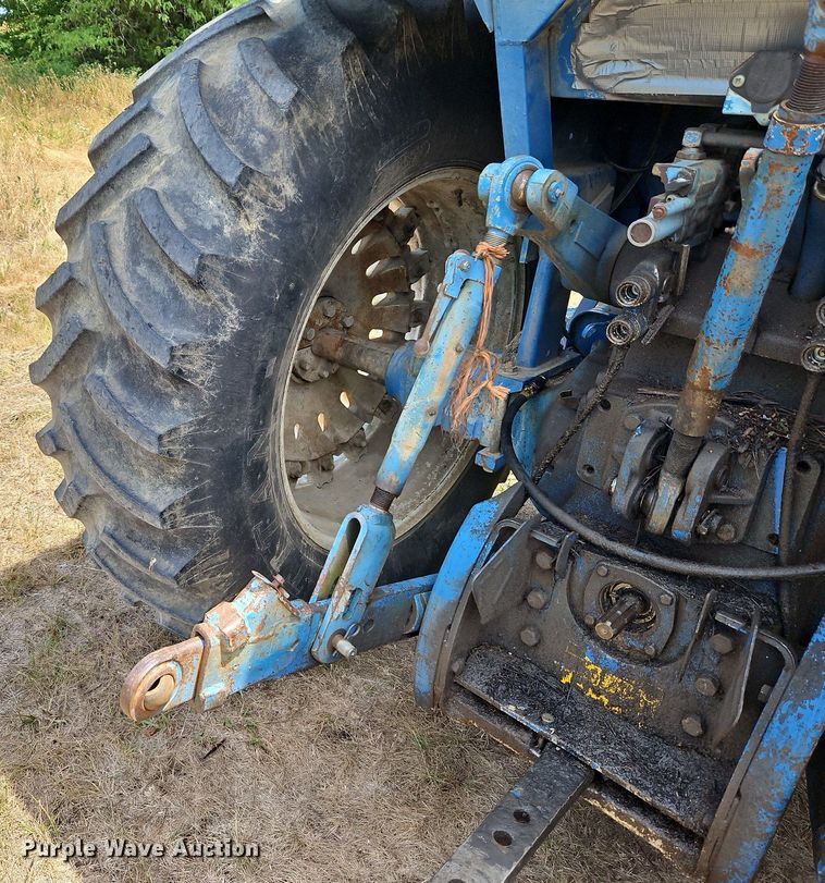 image for item LM9079 1990 Ford 8730  MFWD tractor