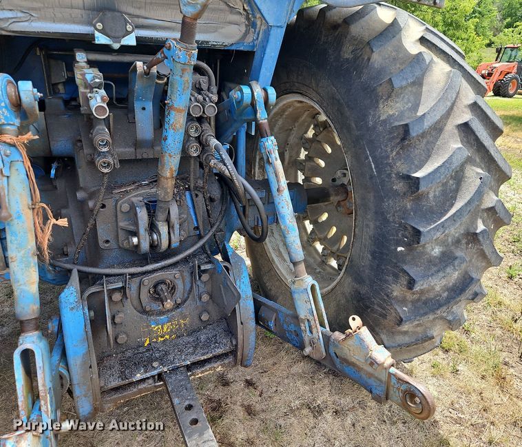 image for item LM9079 1990 Ford 8730  MFWD tractor