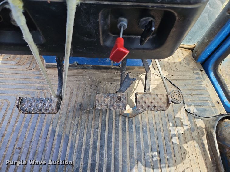 image for item LM9079 1990 Ford 8730  MFWD tractor