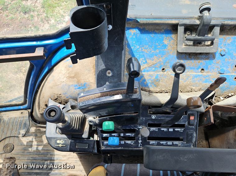 image for item LM9079 1990 Ford 8730  MFWD tractor