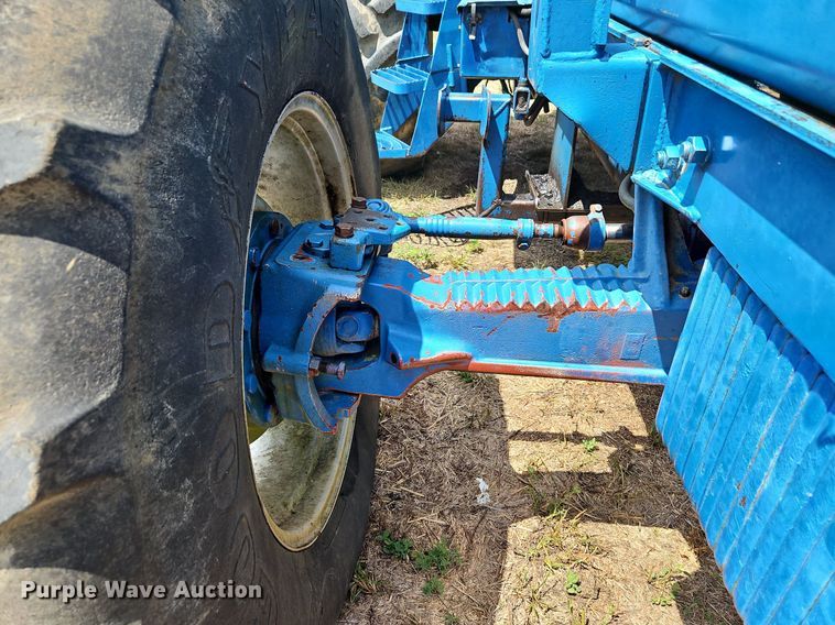 image for item LM9079 1990 Ford 8730  MFWD tractor