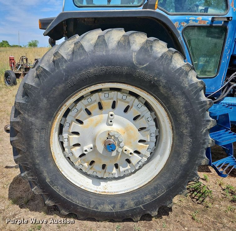 image for item LM9079 1990 Ford 8730  MFWD tractor
