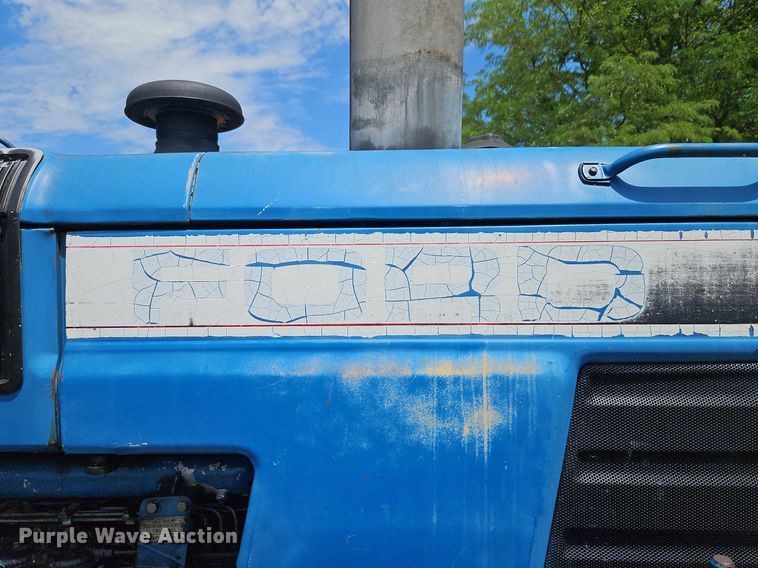 image for item LM9079 1990 Ford 8730  MFWD tractor