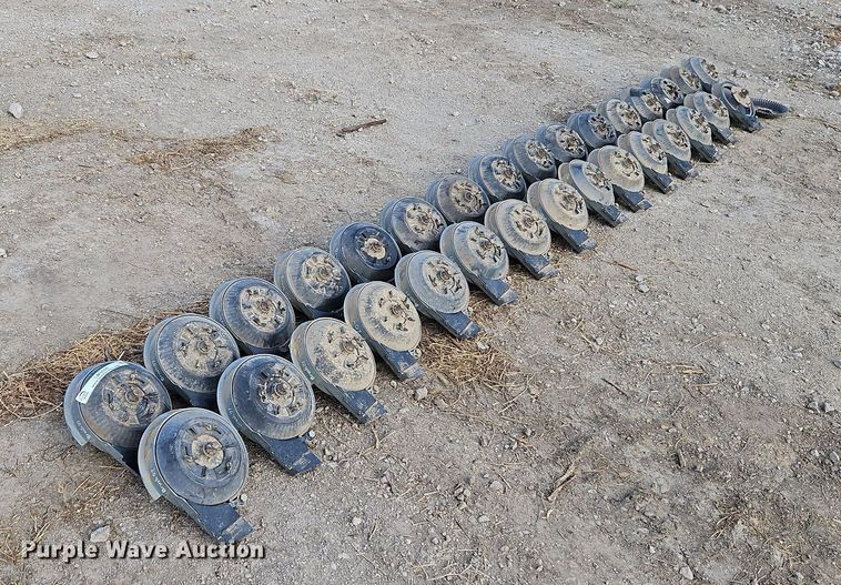 image for item LM9080 John Deere  (31) radial soybean meters