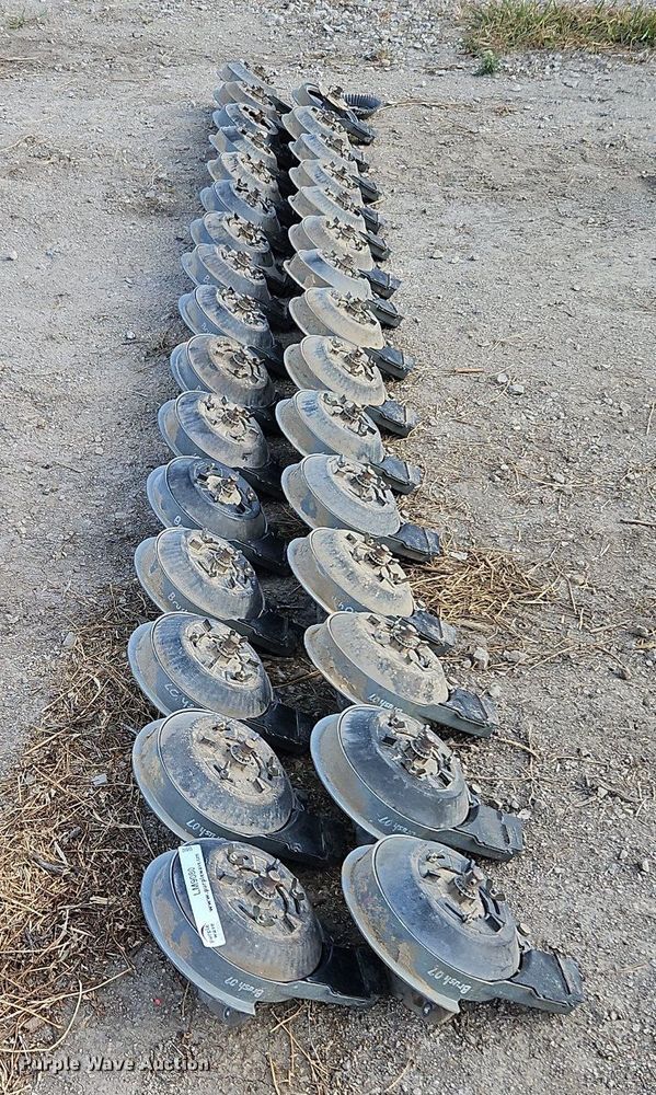 image for item LM9080 John Deere  (31) radial soybean meters