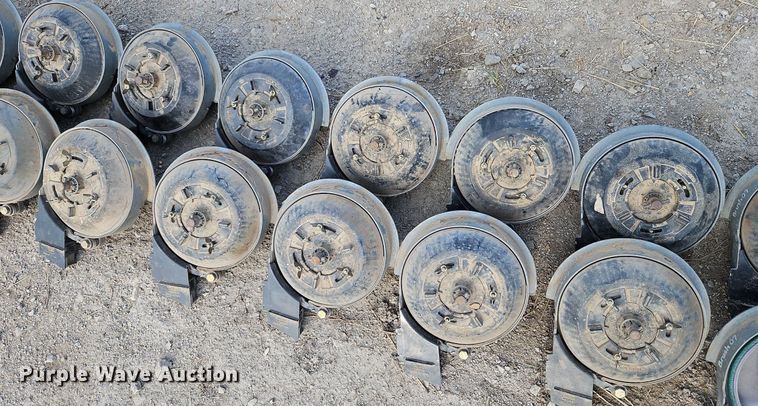 image for item LM9080 John Deere  (31) radial soybean meters