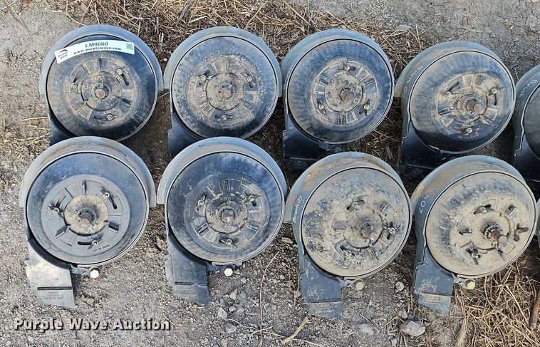 image for item LM9080 John Deere  (31) radial soybean meters