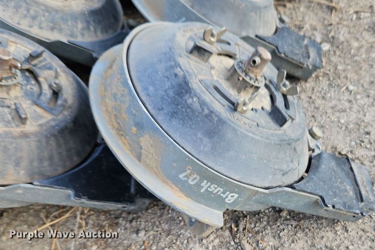 image for item LM9080 John Deere  (31) radial soybean meters