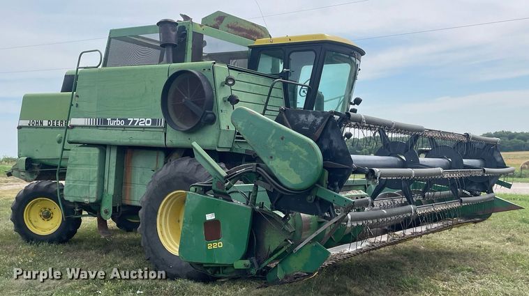 image for item LS9321 1980 John Deere 7720 Turbo  combine