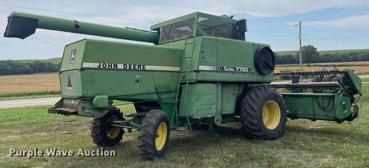 image for item LS9321 1980 John Deere 7720 Turbo  combine