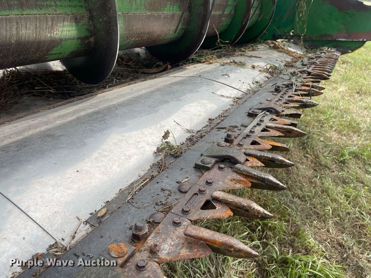 image for item LS9321 1980 John Deere 7720 Turbo  combine