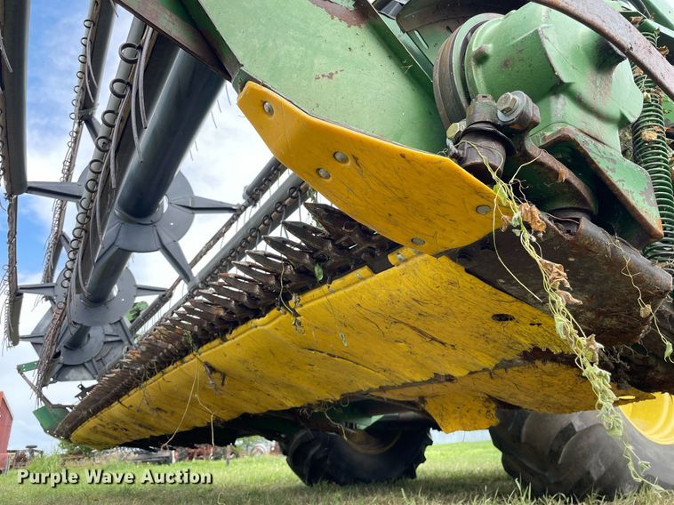 image for item LS9321 1980 John Deere 7720 Turbo  combine