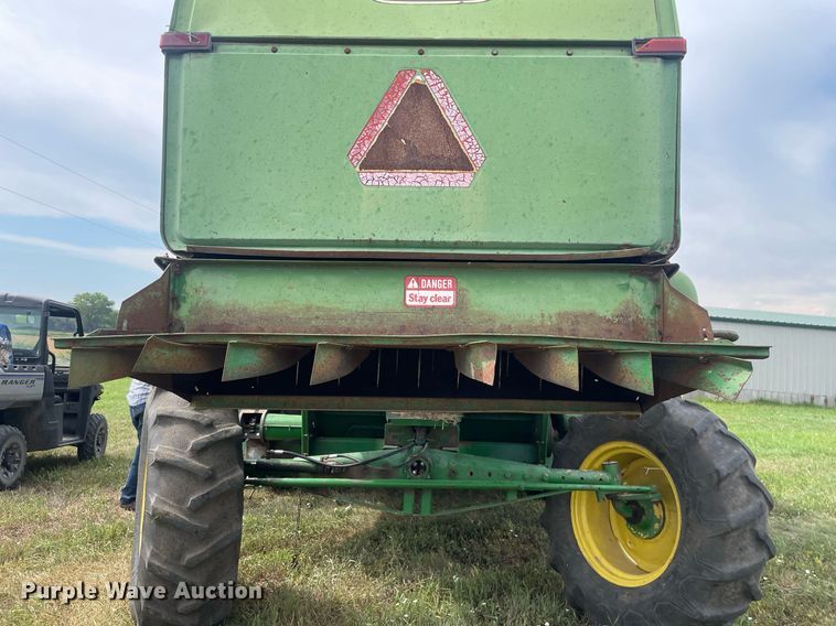 image for item LS9321 1980 John Deere 7720 Turbo  combine