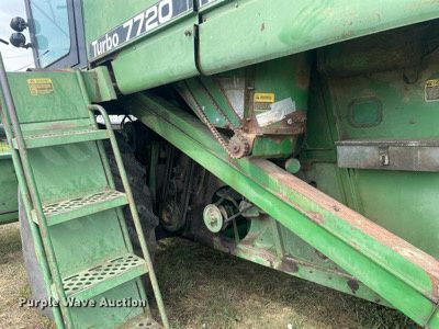 image for item LS9321 1980 John Deere 7720 Turbo  combine