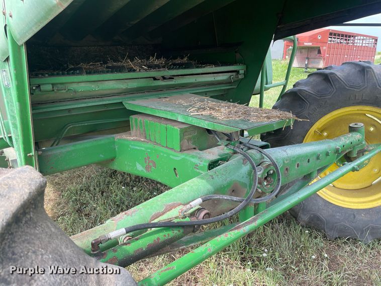 image for item LS9321 1980 John Deere 7720 Turbo  combine