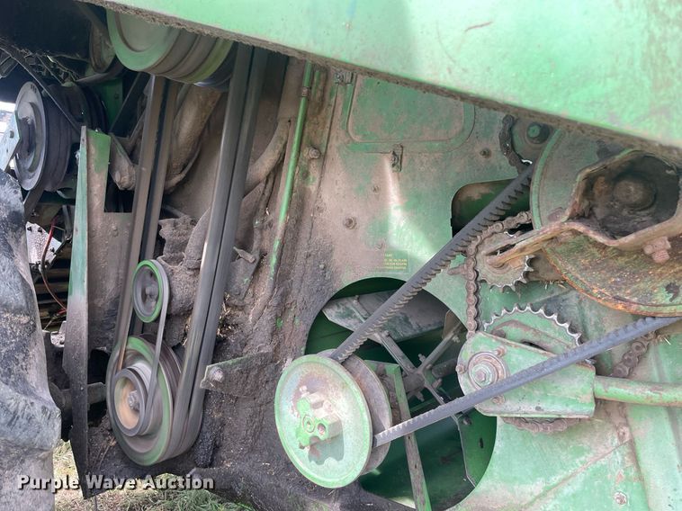 image for item LS9321 1980 John Deere 7720 Turbo  combine