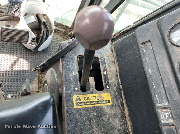 image for item LS9321 1980 John Deere 7720 Turbo  combine