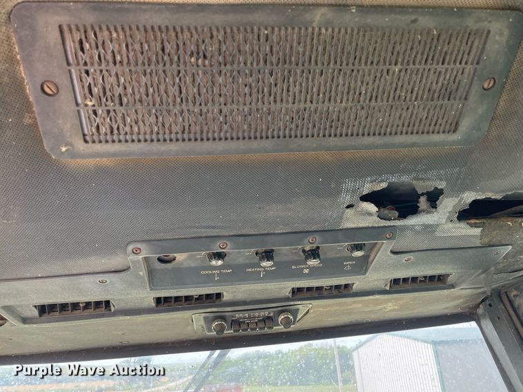 image for item LS9321 1980 John Deere 7720 Turbo  combine