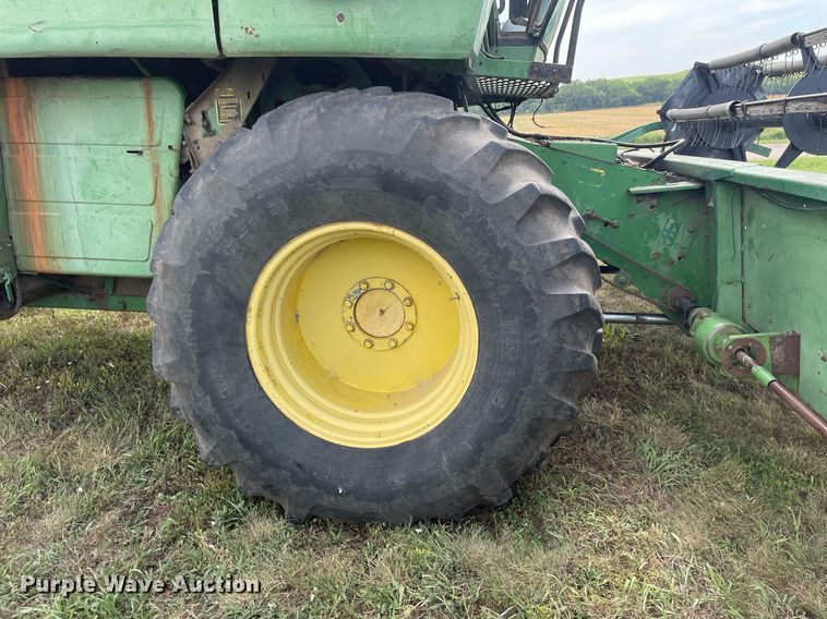 image for item LS9321 1980 John Deere 7720 Turbo  combine