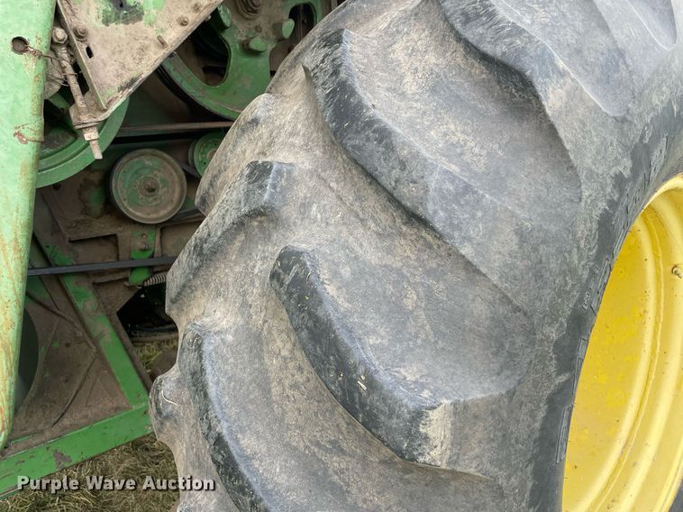 image for item LS9321 1980 John Deere 7720 Turbo  combine