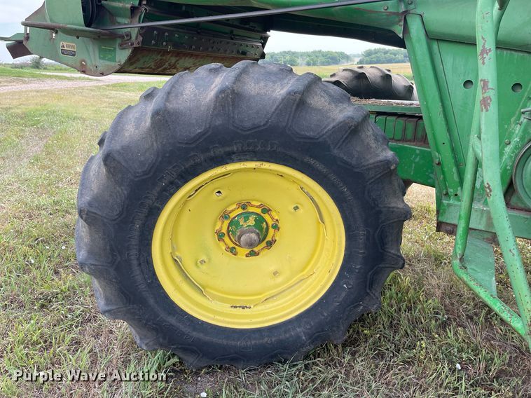 image for item LS9321 1980 John Deere 7720 Turbo  combine