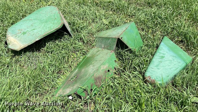 image for item LS9321 1980 John Deere 7720 Turbo  combine