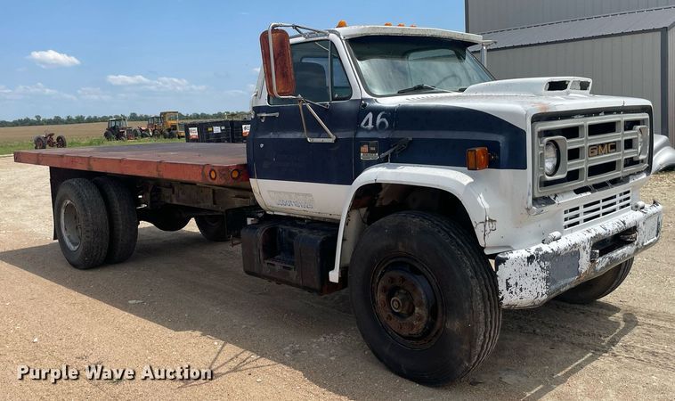 image for item LS9346 1982 GMC Sierra 7500  dump flatbed truck