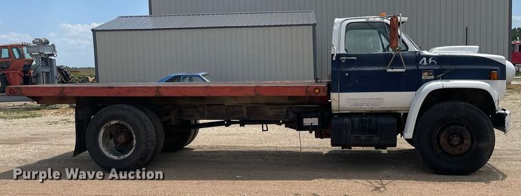 image for item LS9346 1982 GMC Sierra 7500  dump flatbed truck