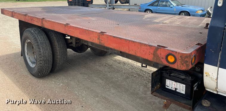 image for item LS9346 1982 GMC Sierra 7500  dump flatbed truck