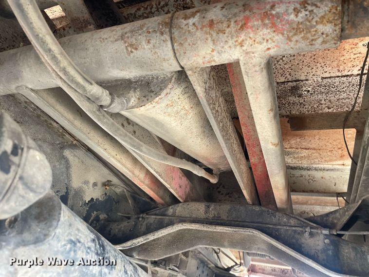 image for item LS9346 1982 GMC Sierra 7500  dump flatbed truck