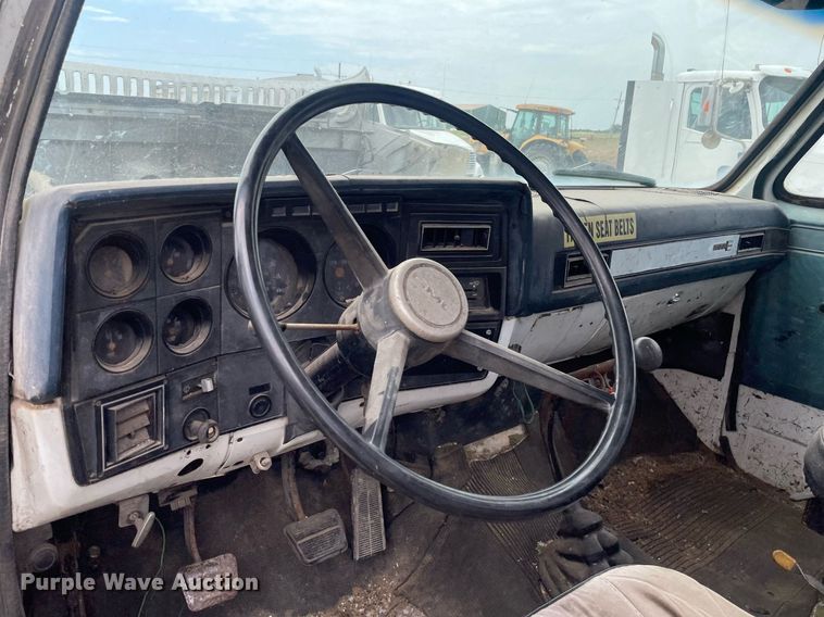 image for item LS9346 1982 GMC Sierra 7500  dump flatbed truck