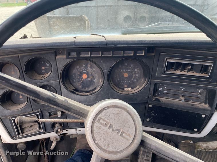 image for item LS9346 1982 GMC Sierra 7500  dump flatbed truck