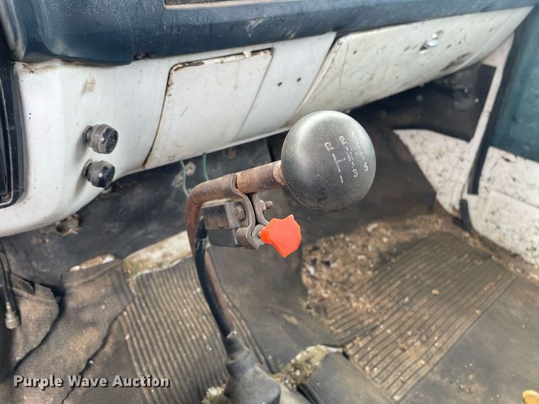 image for item LS9346 1982 GMC Sierra 7500  dump flatbed truck