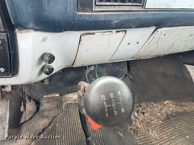 image for item LS9346 1982 GMC Sierra 7500  dump flatbed truck