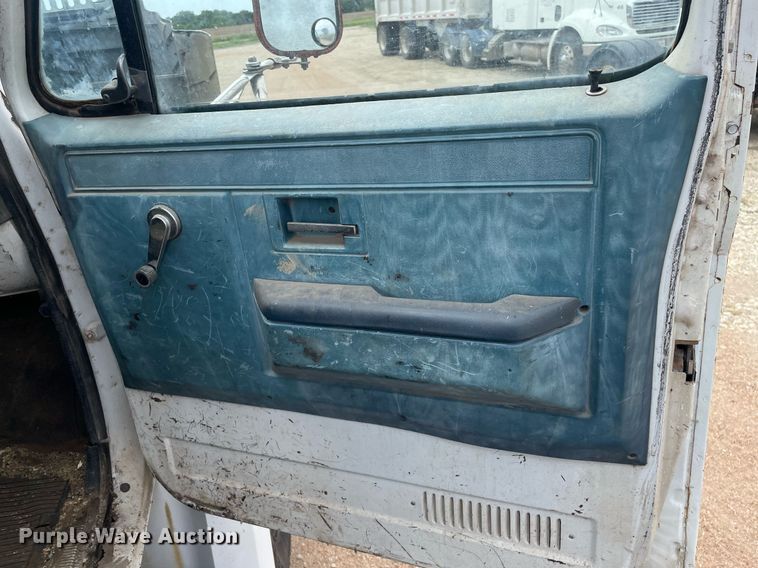 image for item LS9346 1982 GMC Sierra 7500  dump flatbed truck