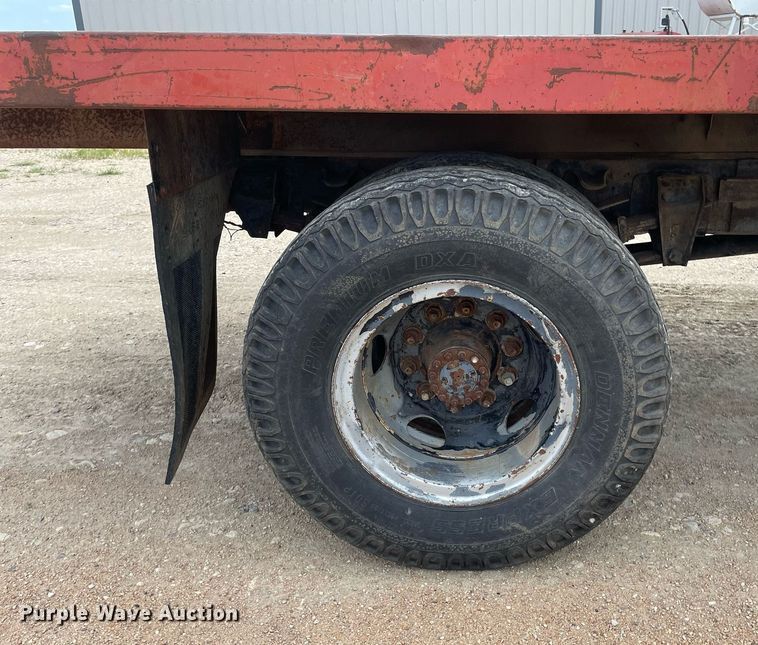 image for item LS9346 1982 GMC Sierra 7500  dump flatbed truck