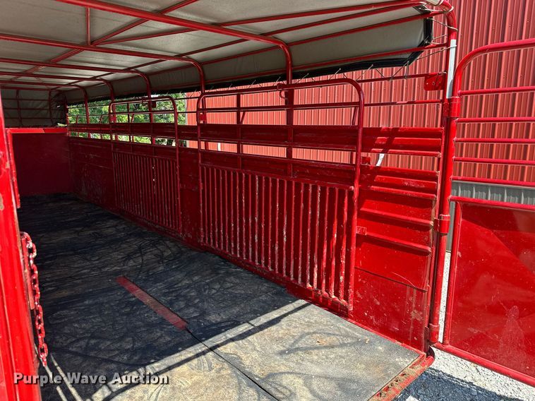 image for item MB9678 2018 W-W  livestock trailer